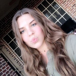 Meet your Posher, Jayla